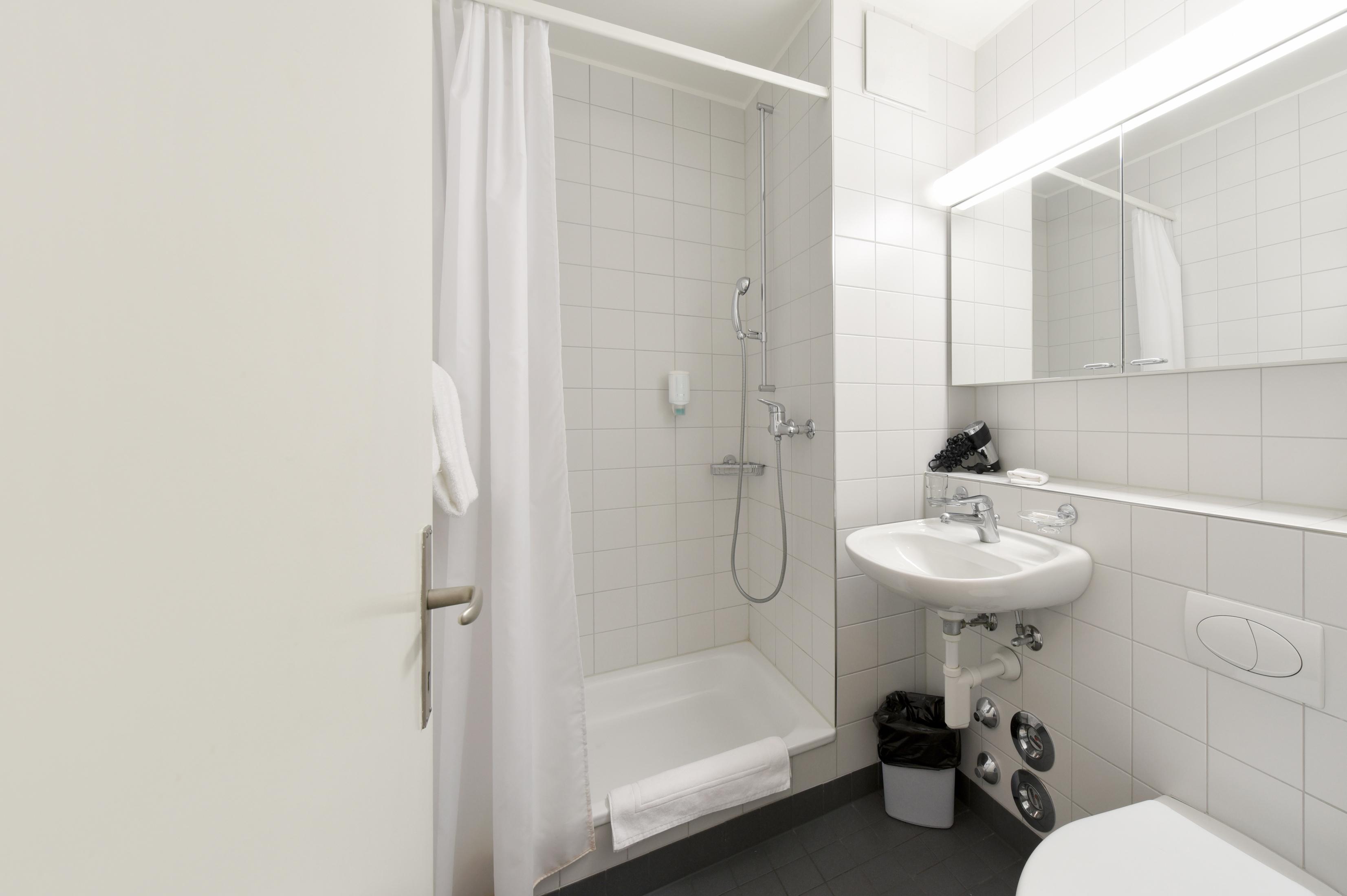 Apaliving - Budgethotel Basel Bagian luar foto