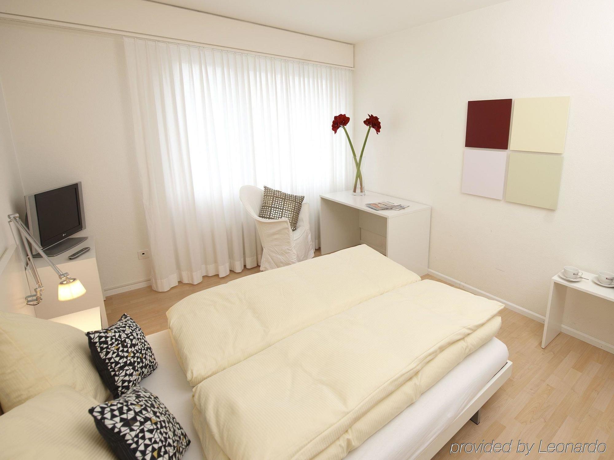 Apaliving - Budgethotel Basel Ruang foto